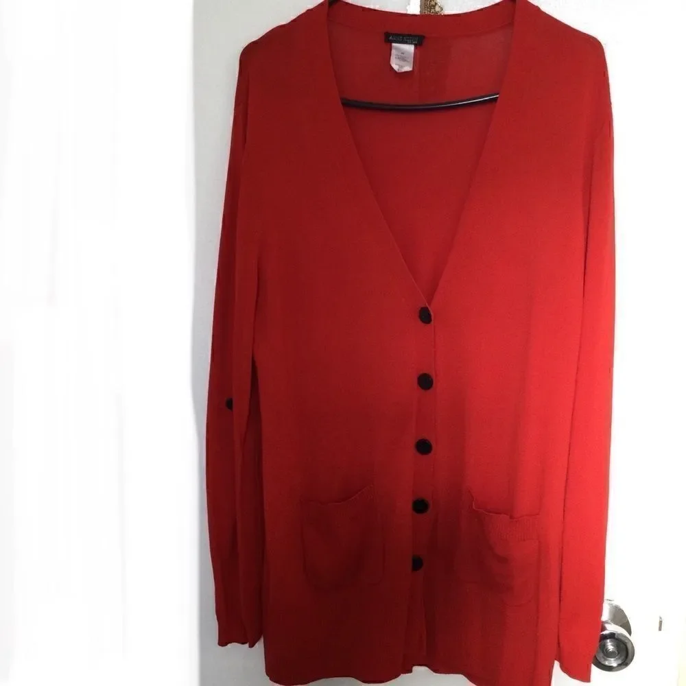 Anne Klein M SILK Red cardigan button front - Picture 2 of 8
